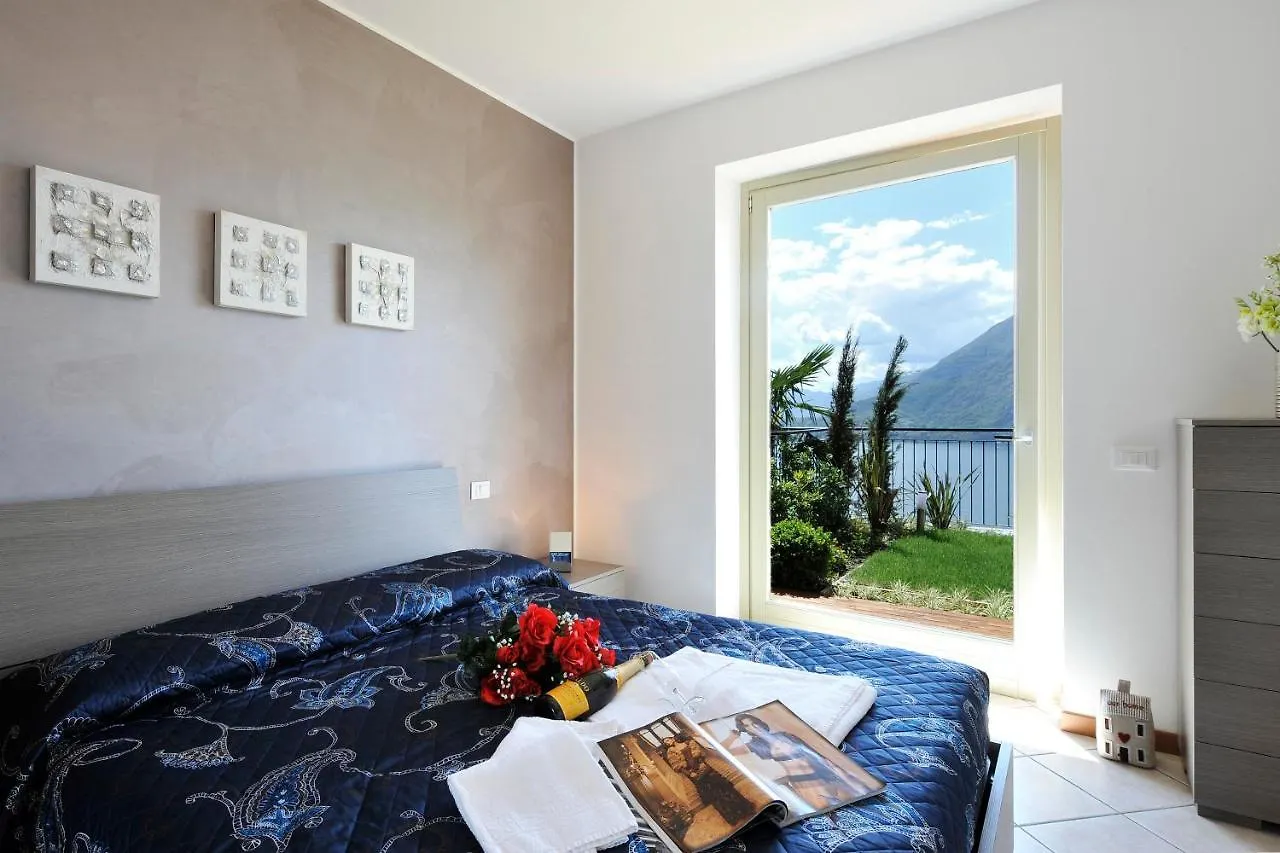 Residence Vista D'Oro Apartmentsペルレード