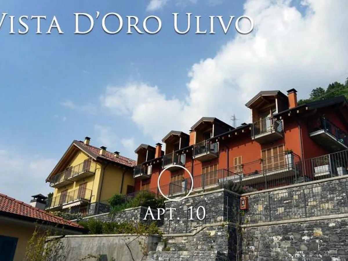 Residence Vista D'Oro Apartmentsペルレード アパートホテル